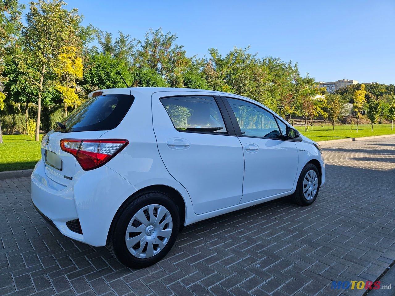 2020' Toyota Yaris photo #6