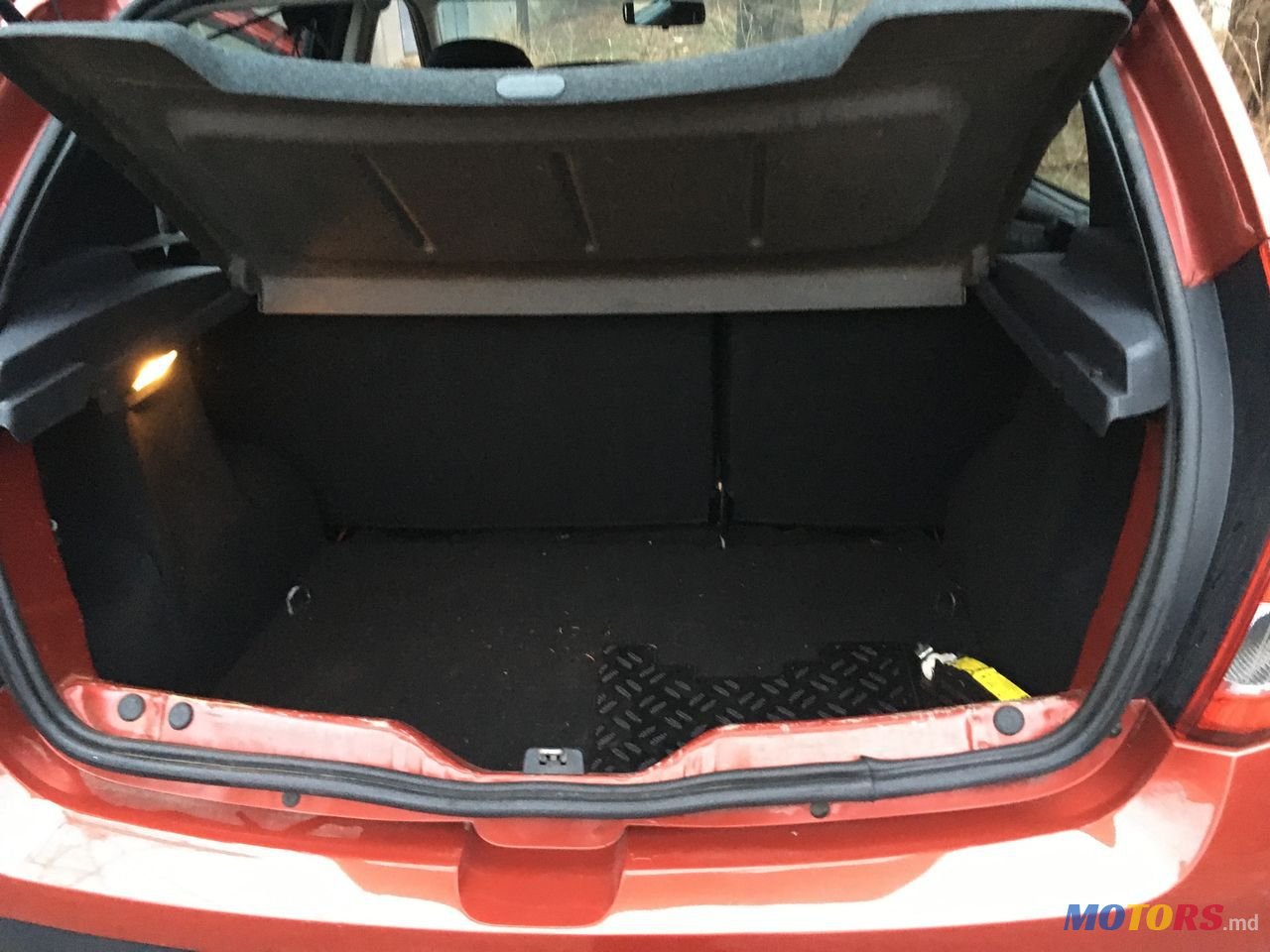 2012' Dacia Sandero photo #6