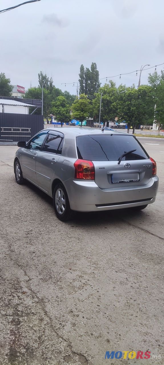 2005' Toyota Corolla photo #3