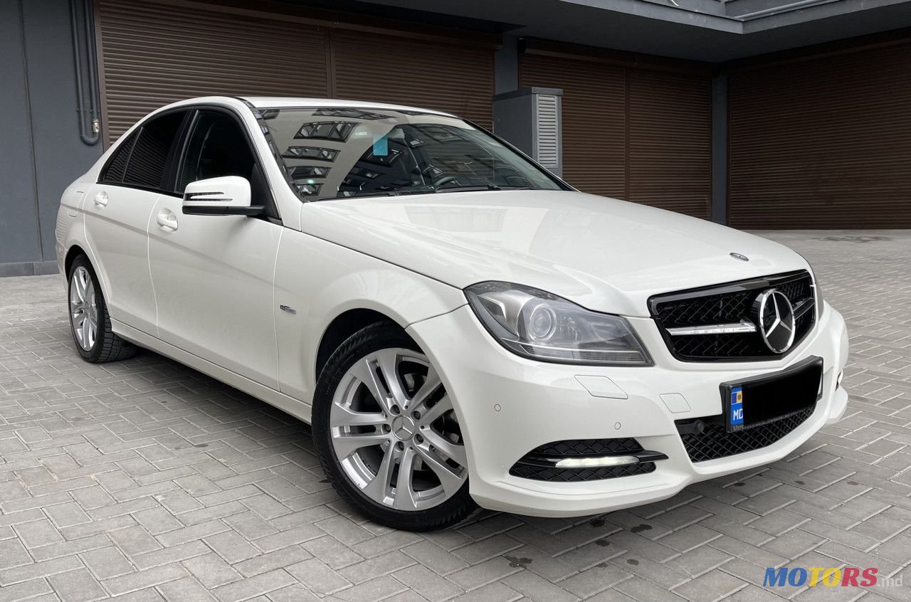 2012' Mercedes-Benz C Класс photo #3