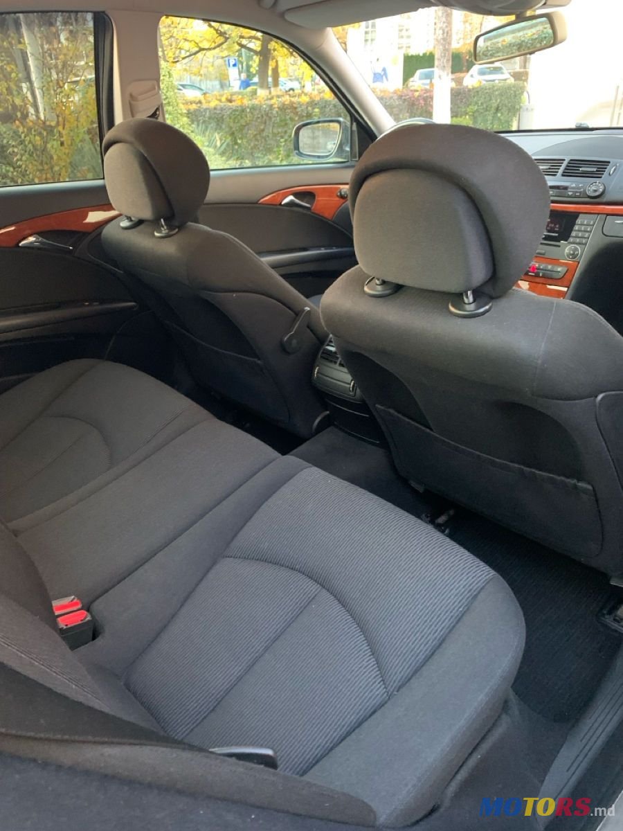 2008' Mercedes-Benz E-Class photo #6