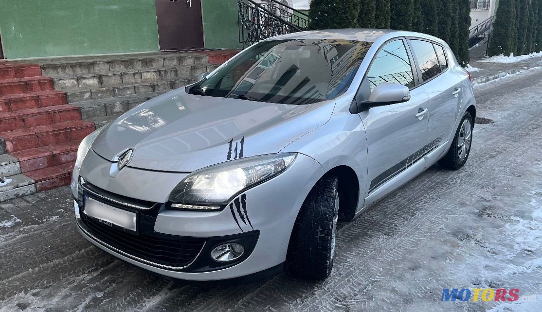 2013' Renault Megane photo #2