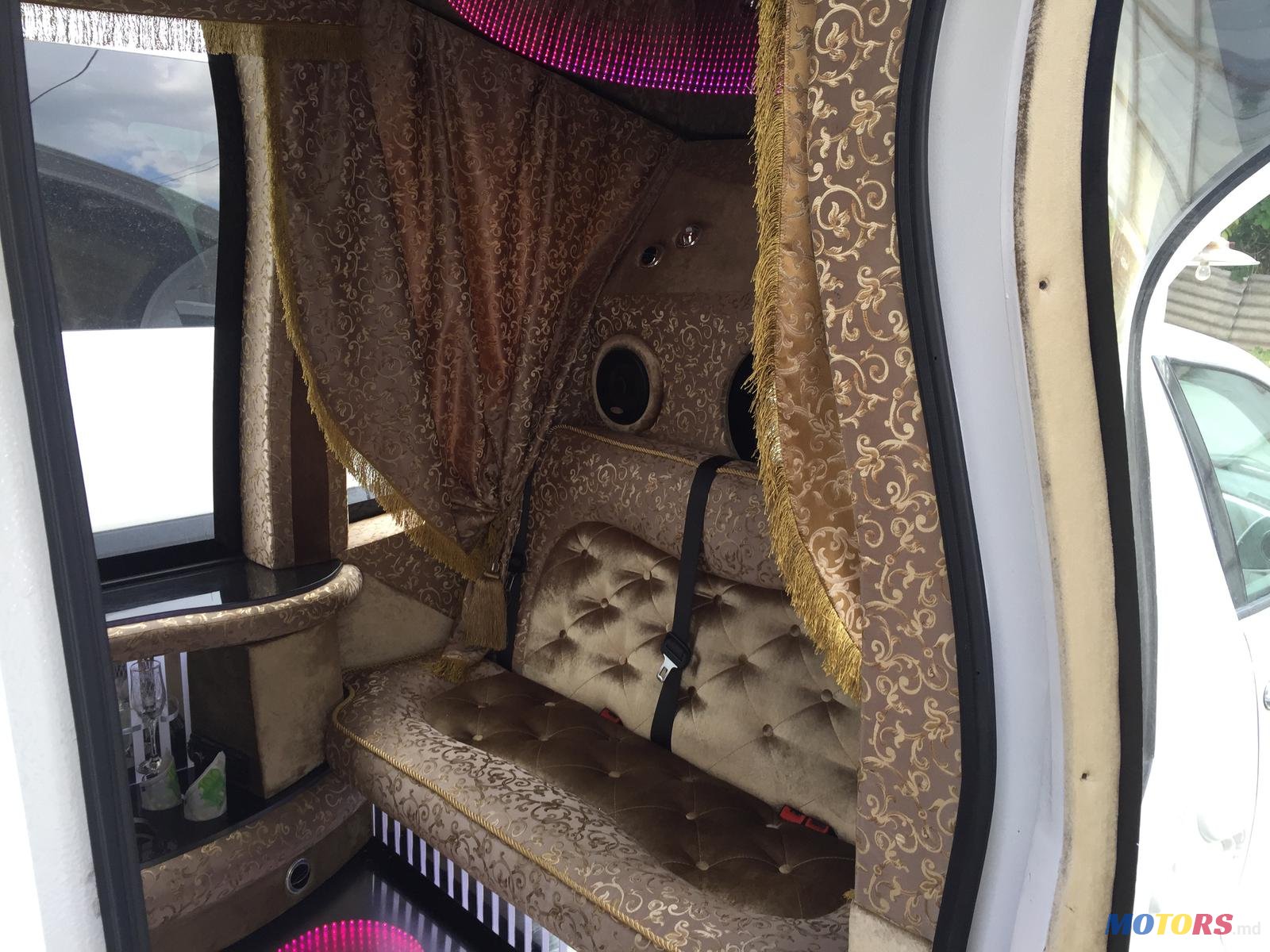 2007' Chrysler PT Cruiser Лимузин-Карета photo #3