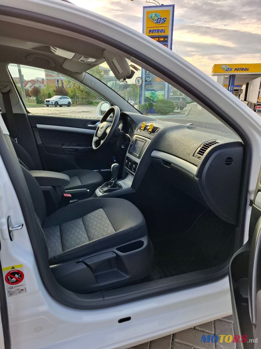 2010' Skoda Octavia photo #5