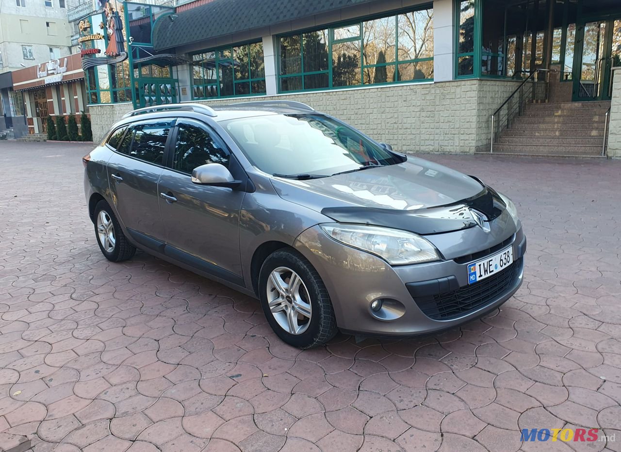 2010' Renault Megane photo #4