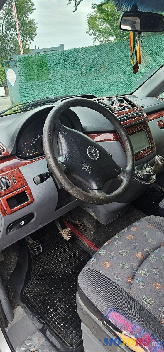 2004' Mercedes-Benz Vito photo #2