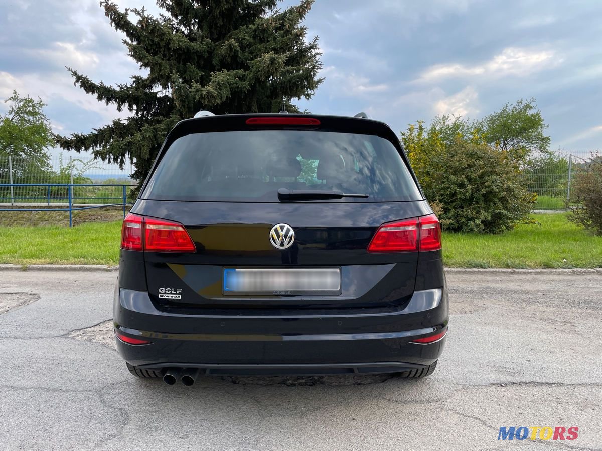 2015' Volkswagen Golf Plus photo #4