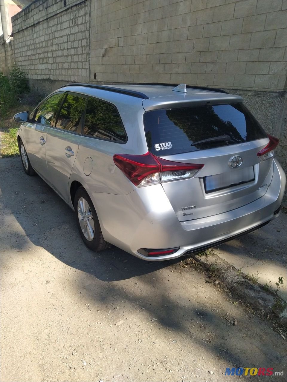 2016' Toyota Auris photo #3