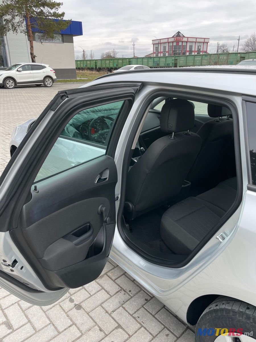 2015' Opel Astra photo #6