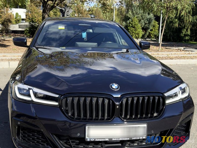 2020' BMW 5 Series photo #2