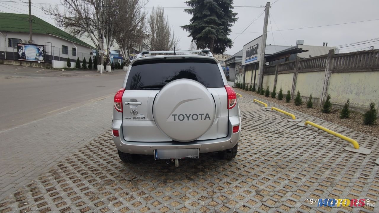 2007' Toyota RAV4 photo #4