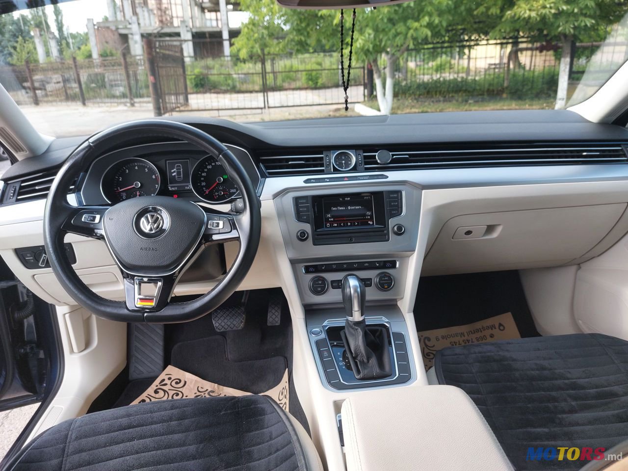 2015' Volkswagen Passat photo #5