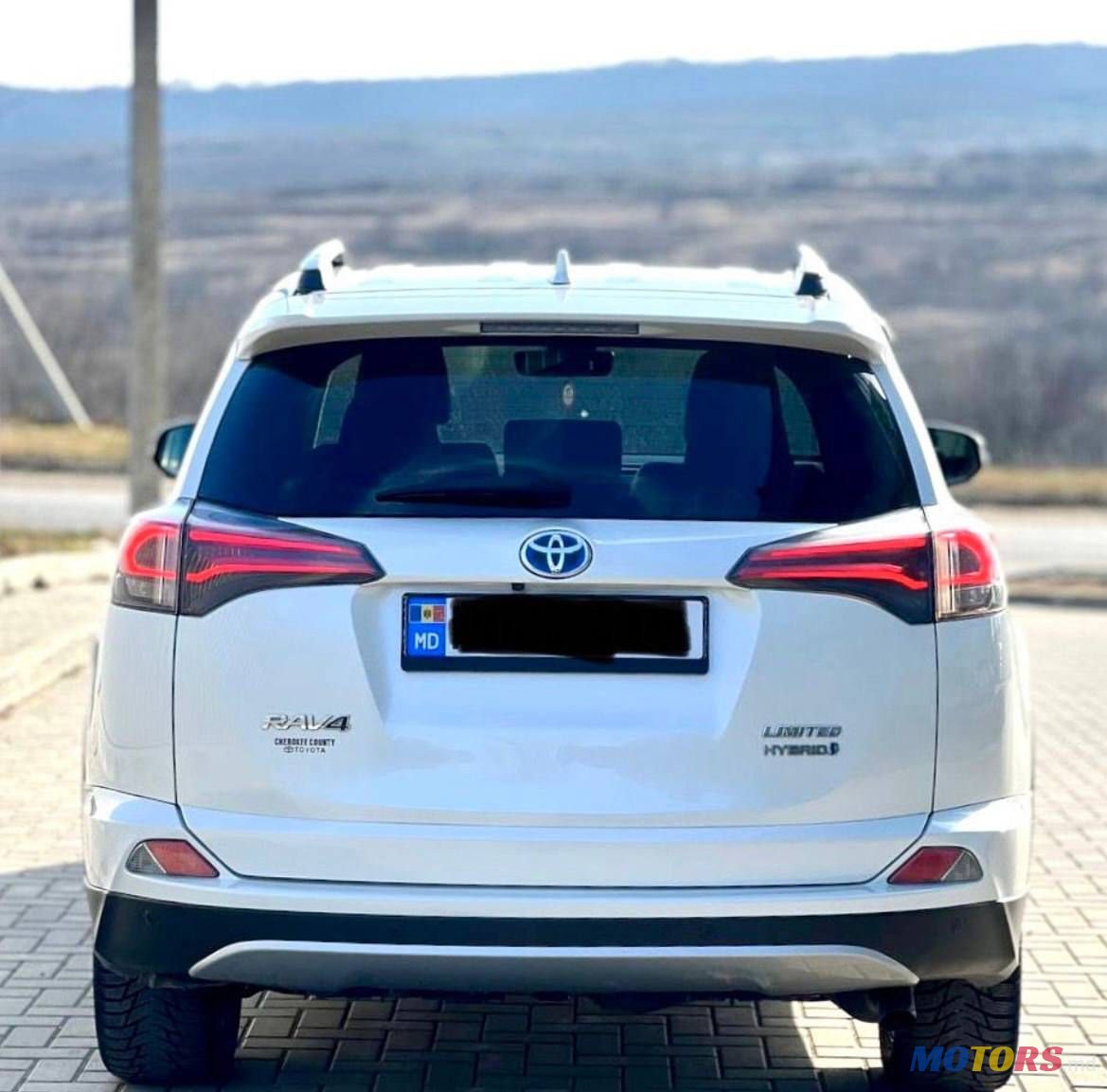 2016' Toyota RAV4 photo #4