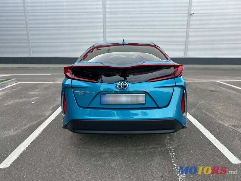 2017' Toyota Prius Prime photo #5