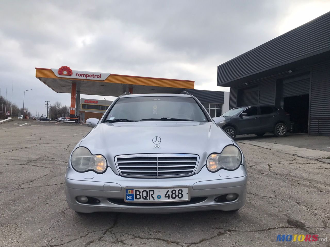 2002' Mercedes-Benz C Класс photo #2