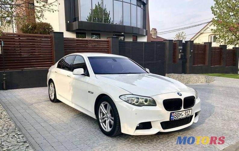2011' BMW 5 photo #1