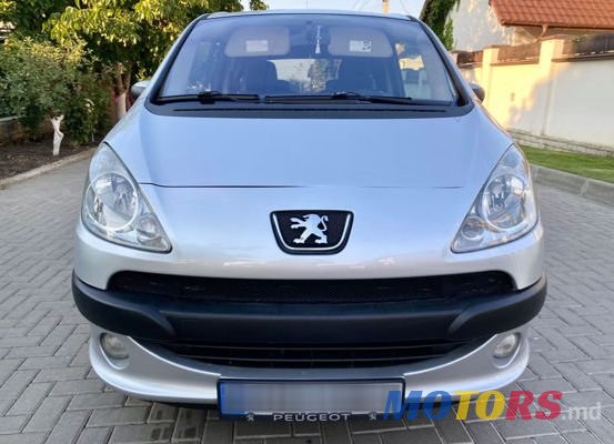 2005' Peugeot 1007 photo #1