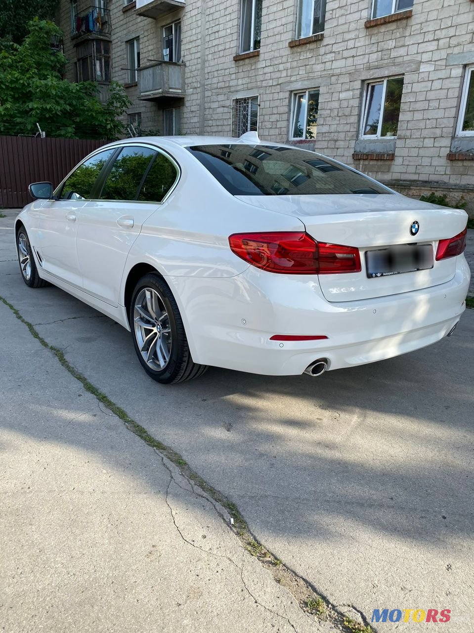 2020' BMW 5 Series photo #3