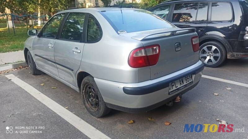 2001' SEAT Cordoba photo #2