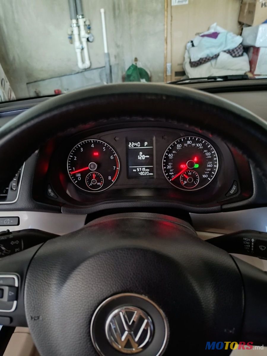 2015' Volkswagen Passat photo #6