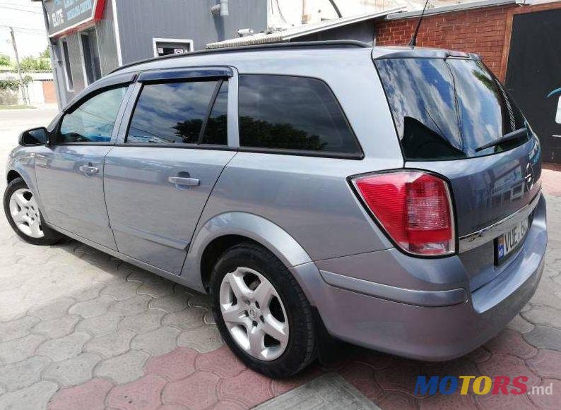 2008' Opel Astra photo #3