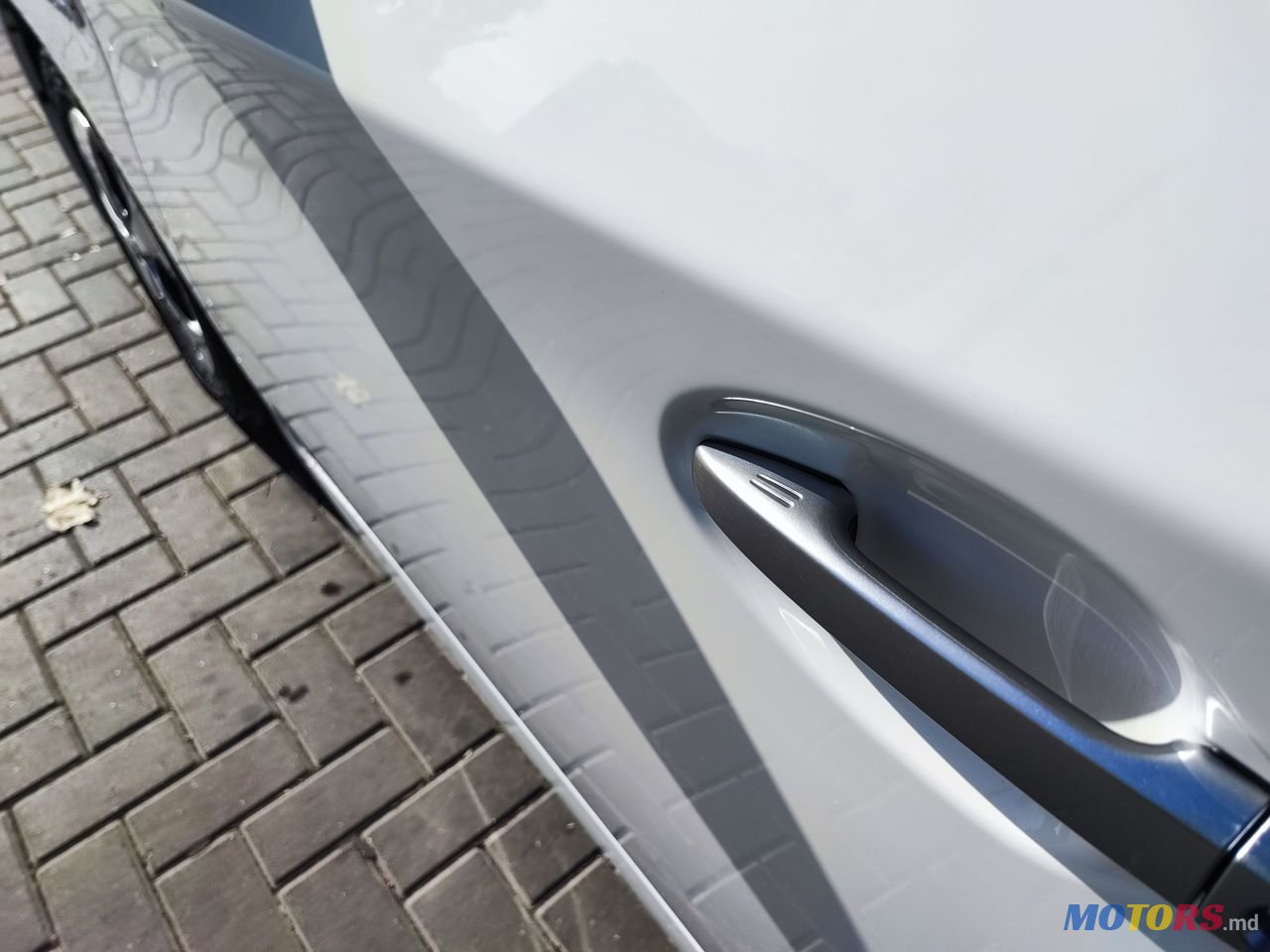 2013' Toyota Prius photo #2