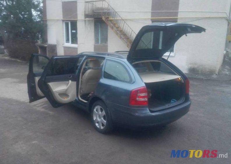 2005' Skoda Octavia photo #1
