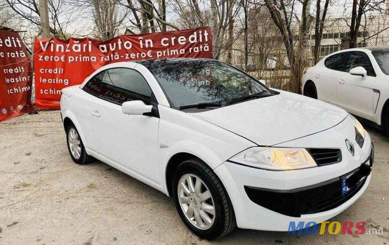 2008' Renault Megane photo #1