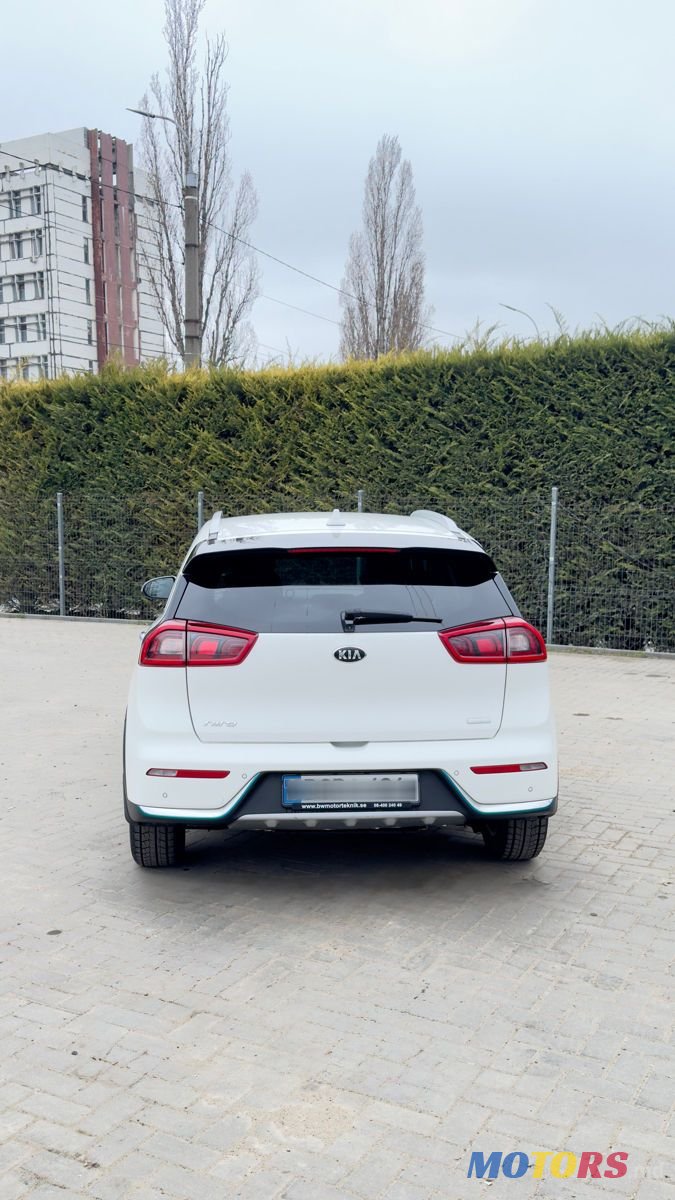 2018' Kia Niro photo #4
