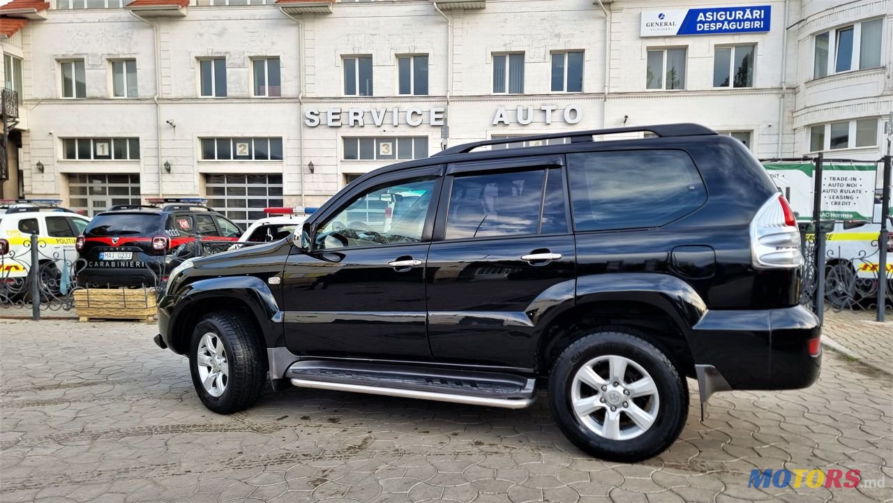 2006' Toyota Land Cruiser photo #6