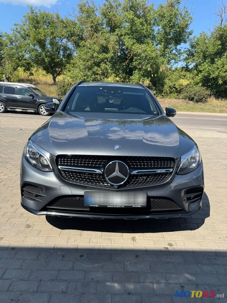 2017' Mercedes-Benz GLC photo #2