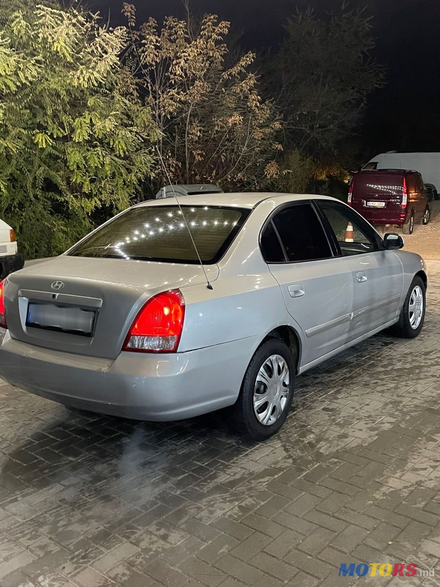 2002' Hyundai Elantra photo #5