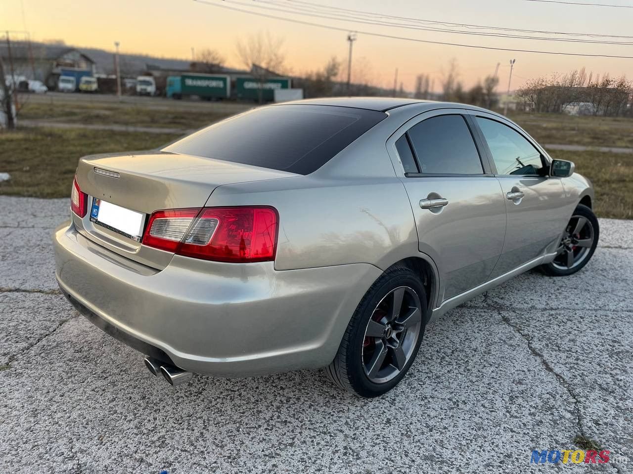 2009' Mitsubishi Galant photo #2