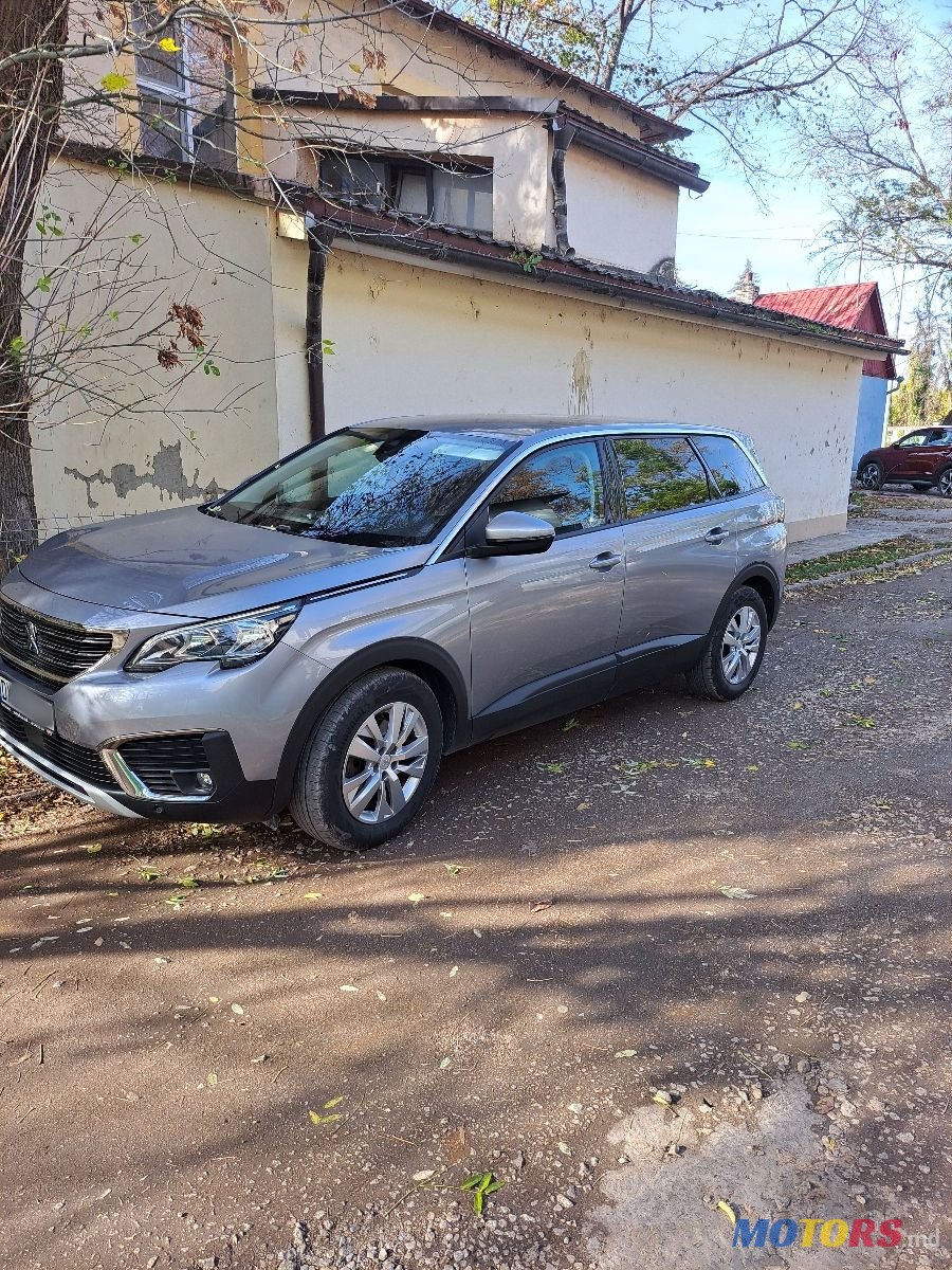 2019' Peugeot 5008 photo #1