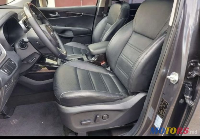 2015' Kia Sorento photo #6