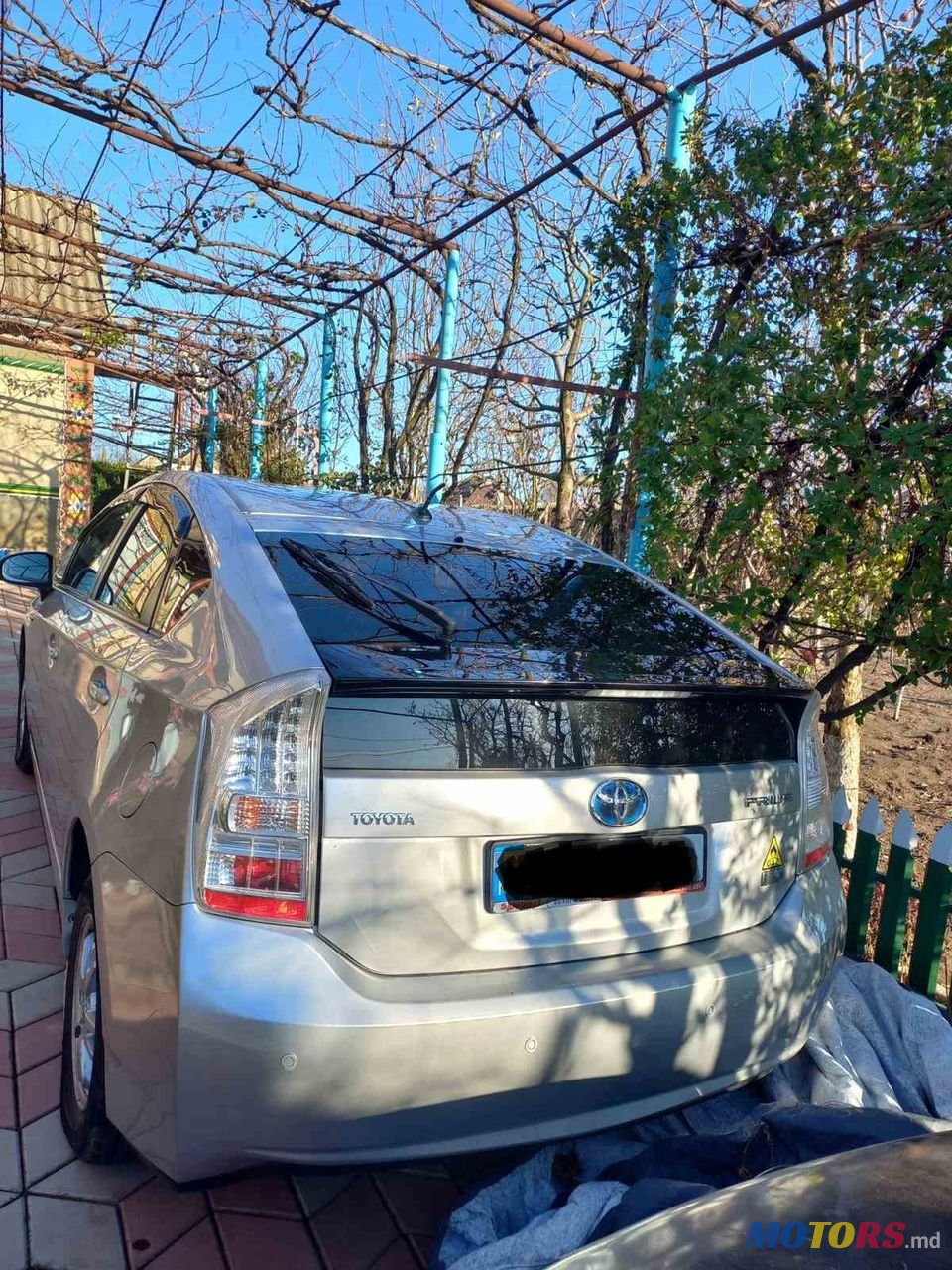 2010' Toyota Prius photo #2