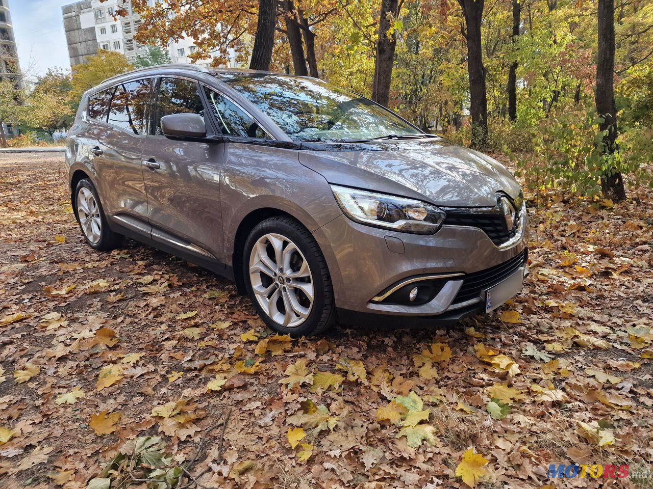 2017' Renault Grand Scenic photo #1