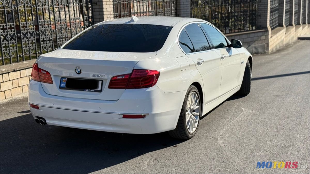 2014' BMW 5 Series photo #5