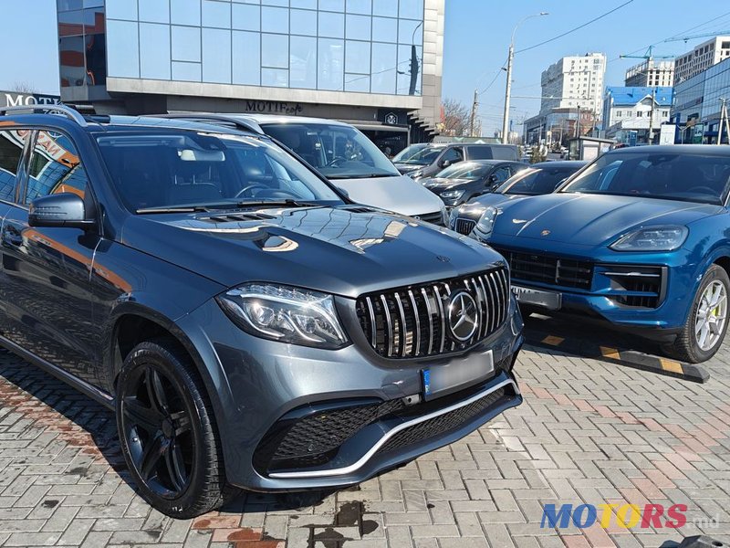 2014' Mercedes-Benz GL-Class photo #2
