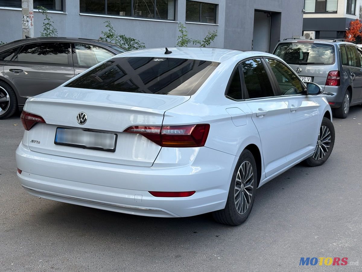 2018' Volkswagen Jetta photo #3