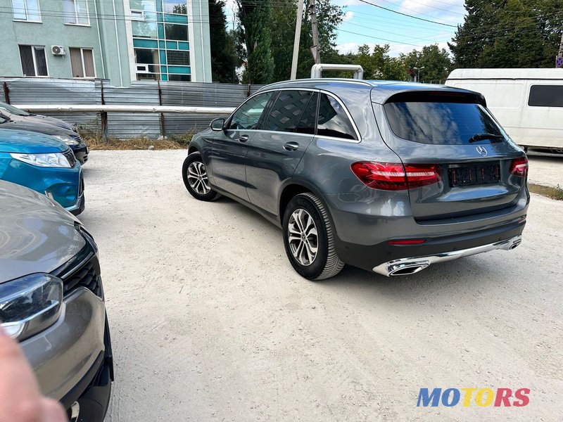 2017' Mercedes-Benz GLC photo #4