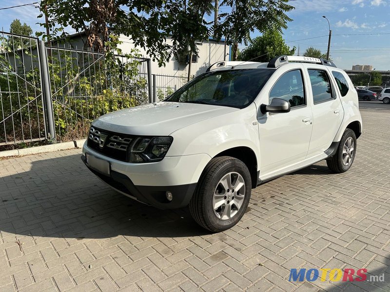 2014' Dacia Duster photo #2