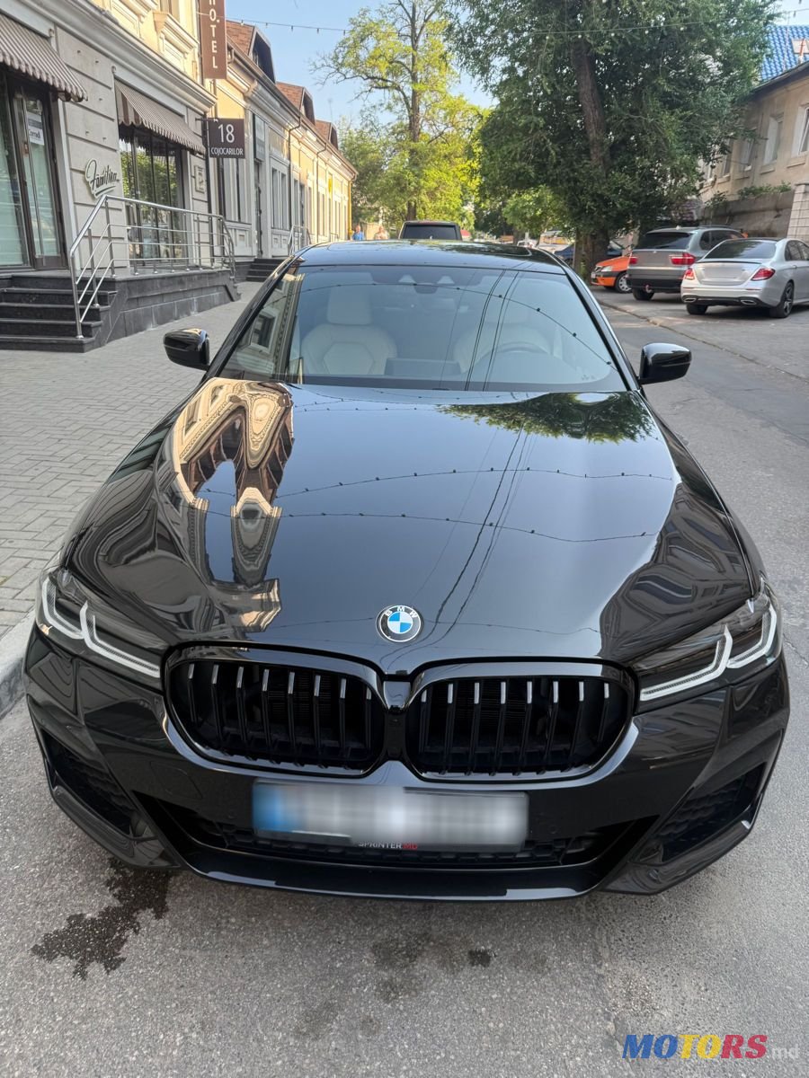 2020' BMW 5 Series photo #4