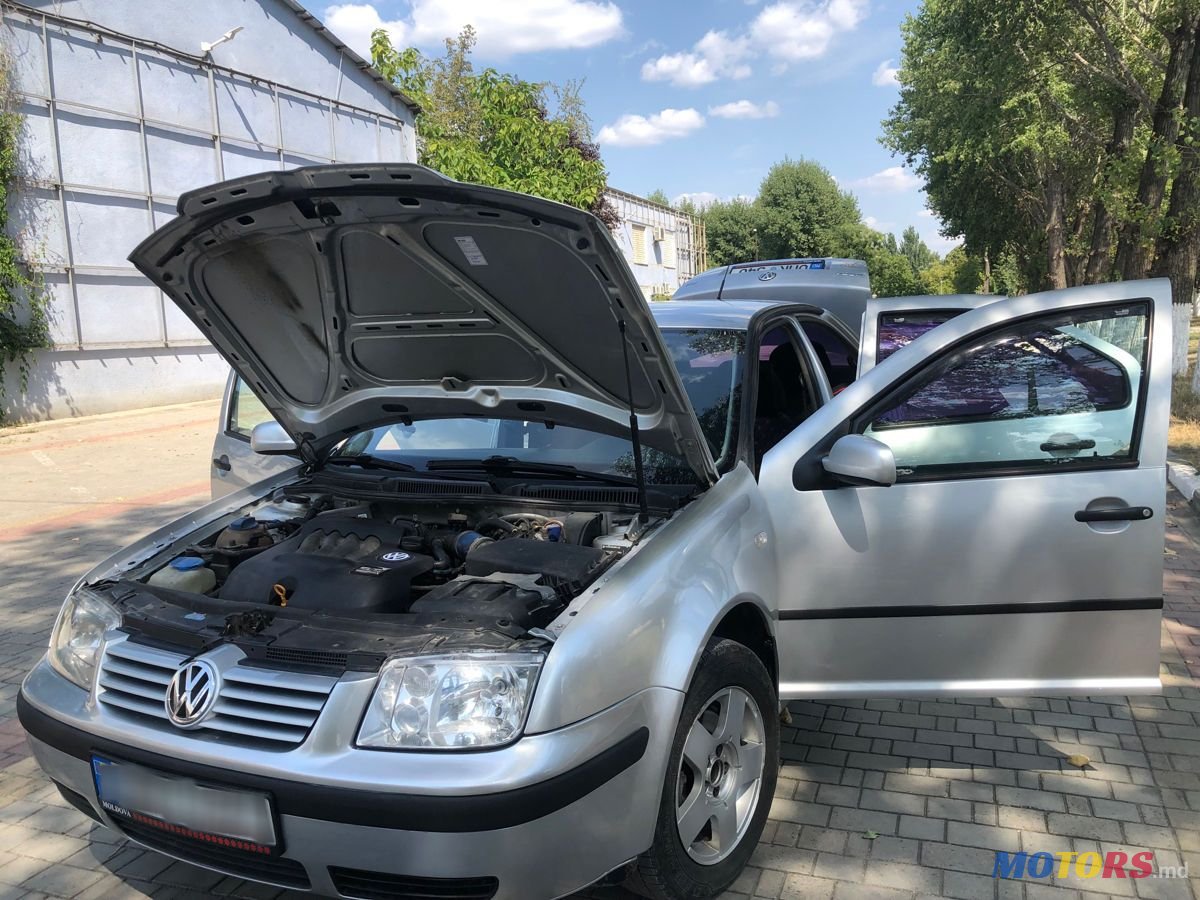 2002' Volkswagen Bora photo #4