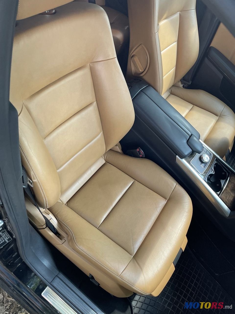 2011' Mercedes-Benz E Класс photo #5