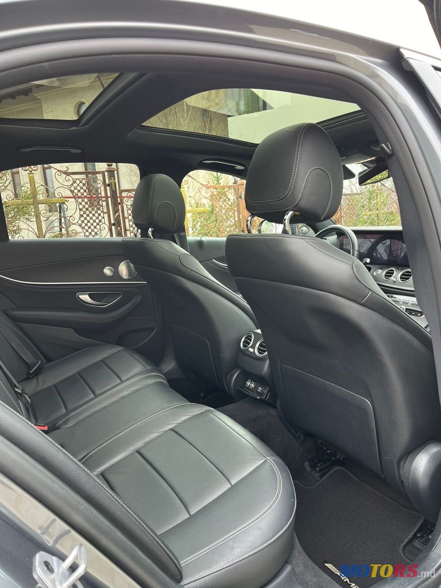2018' Mercedes-Benz E-Class photo #4