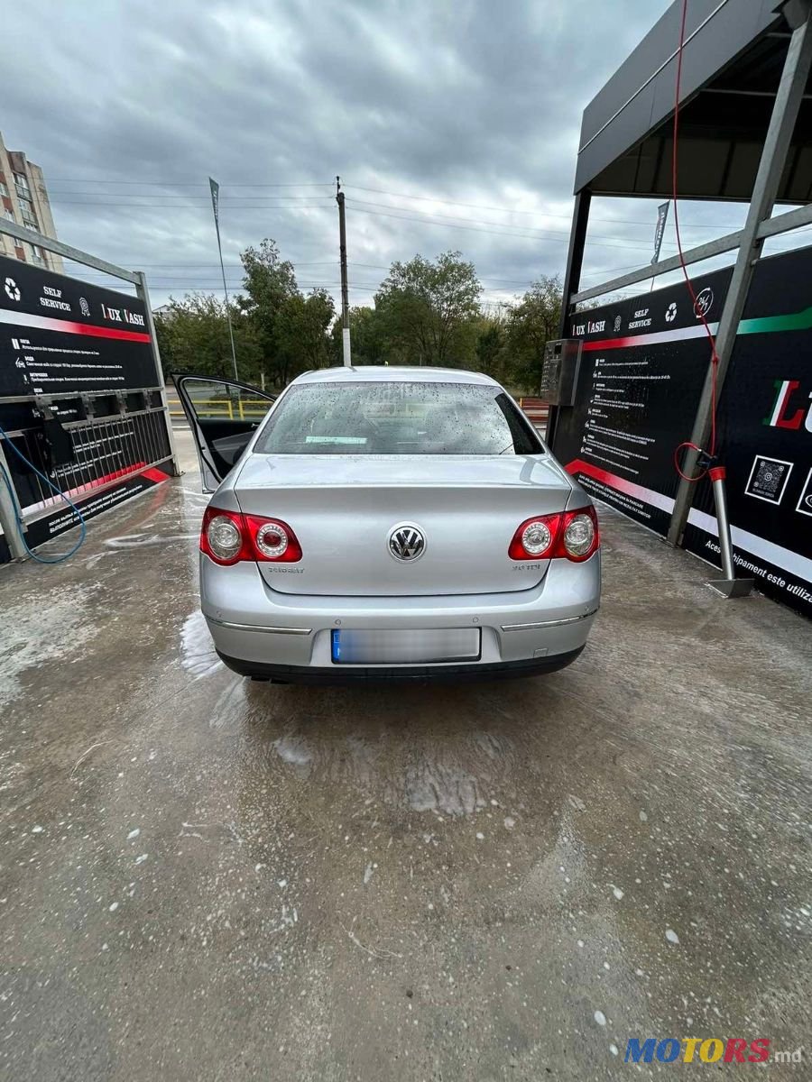 2007' Volkswagen Passat photo #5