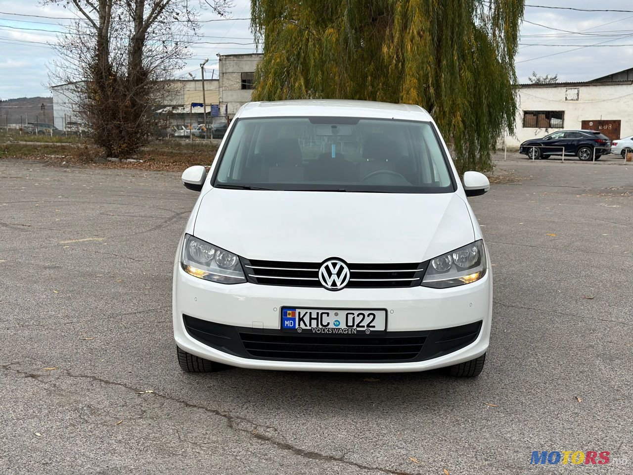 2013' Volkswagen Sharan photo #2