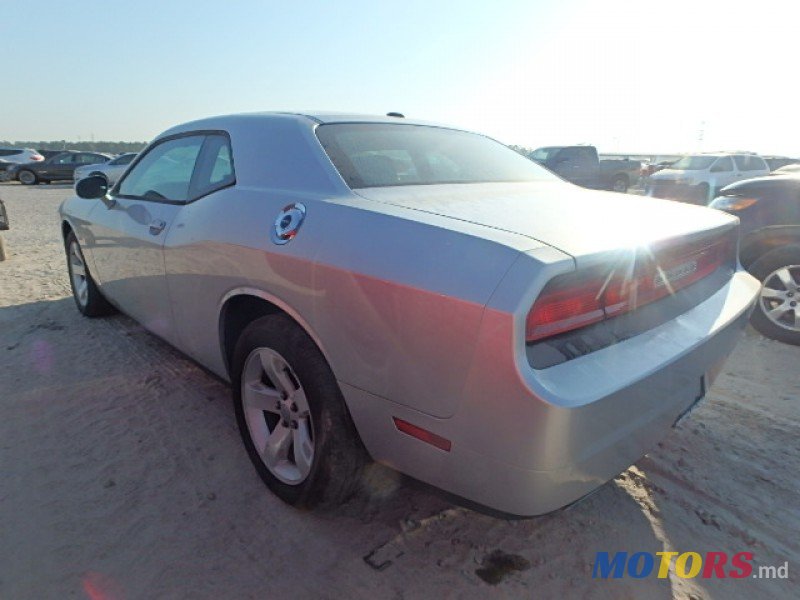2012' Dodge Challenger photo #4