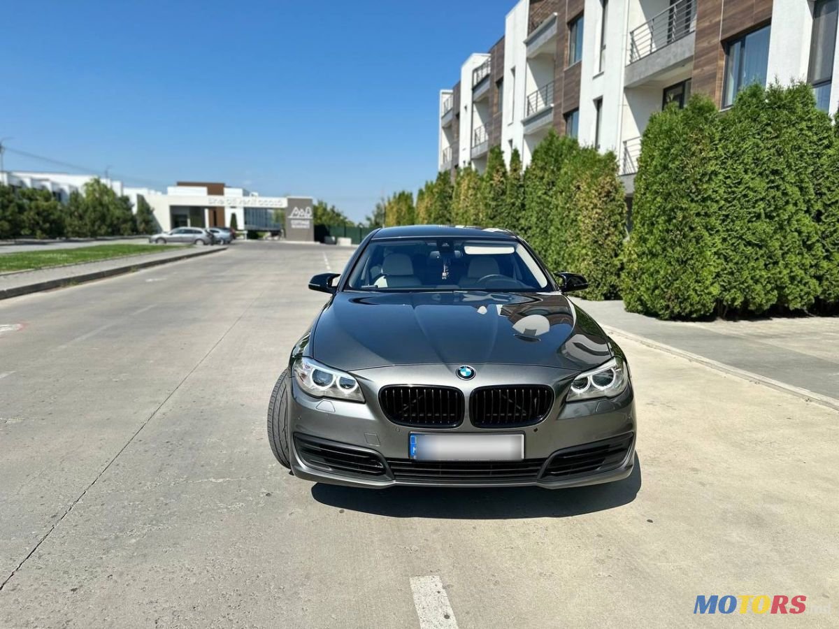2015' BMW 5 Series photo #3